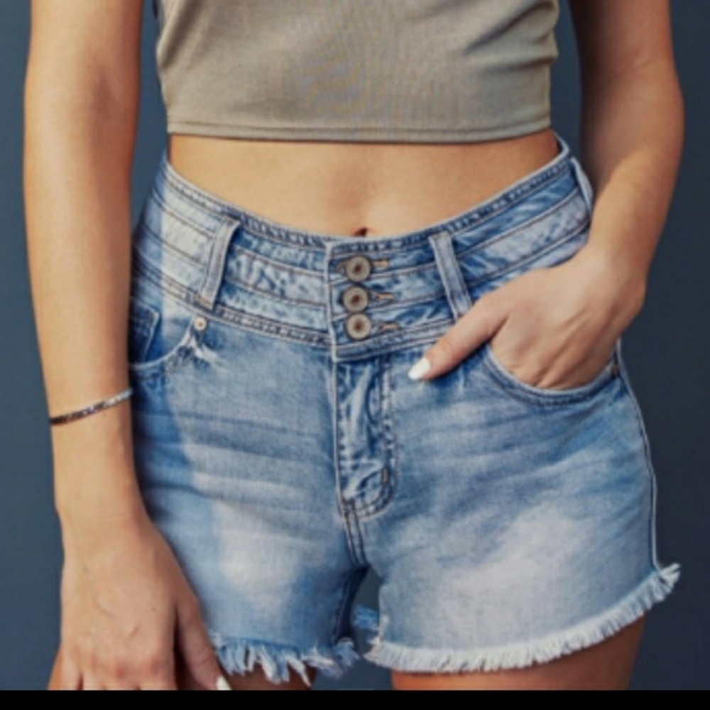 Kancan Tilly High Rise Shorts - Picture 3 of 12